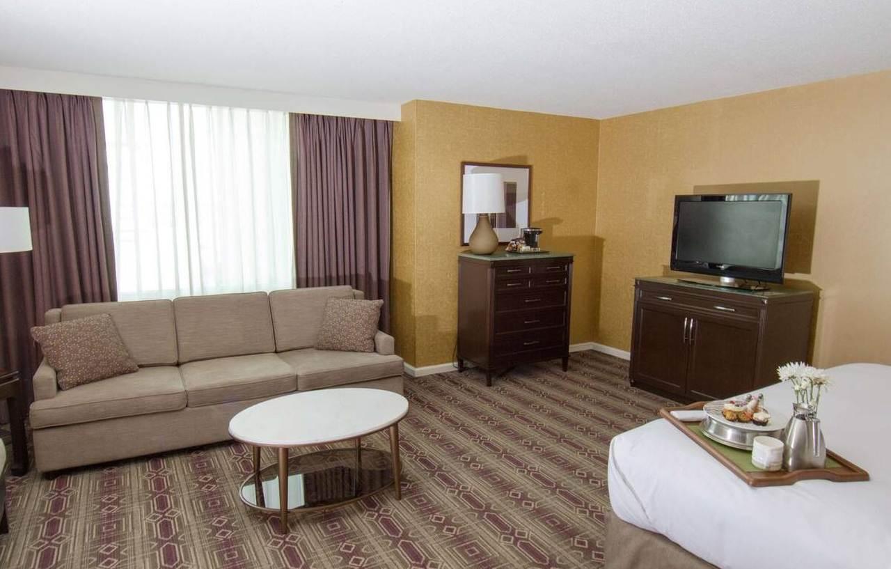 Hilton Harrisburg Near Hershey Park Exteriör bild