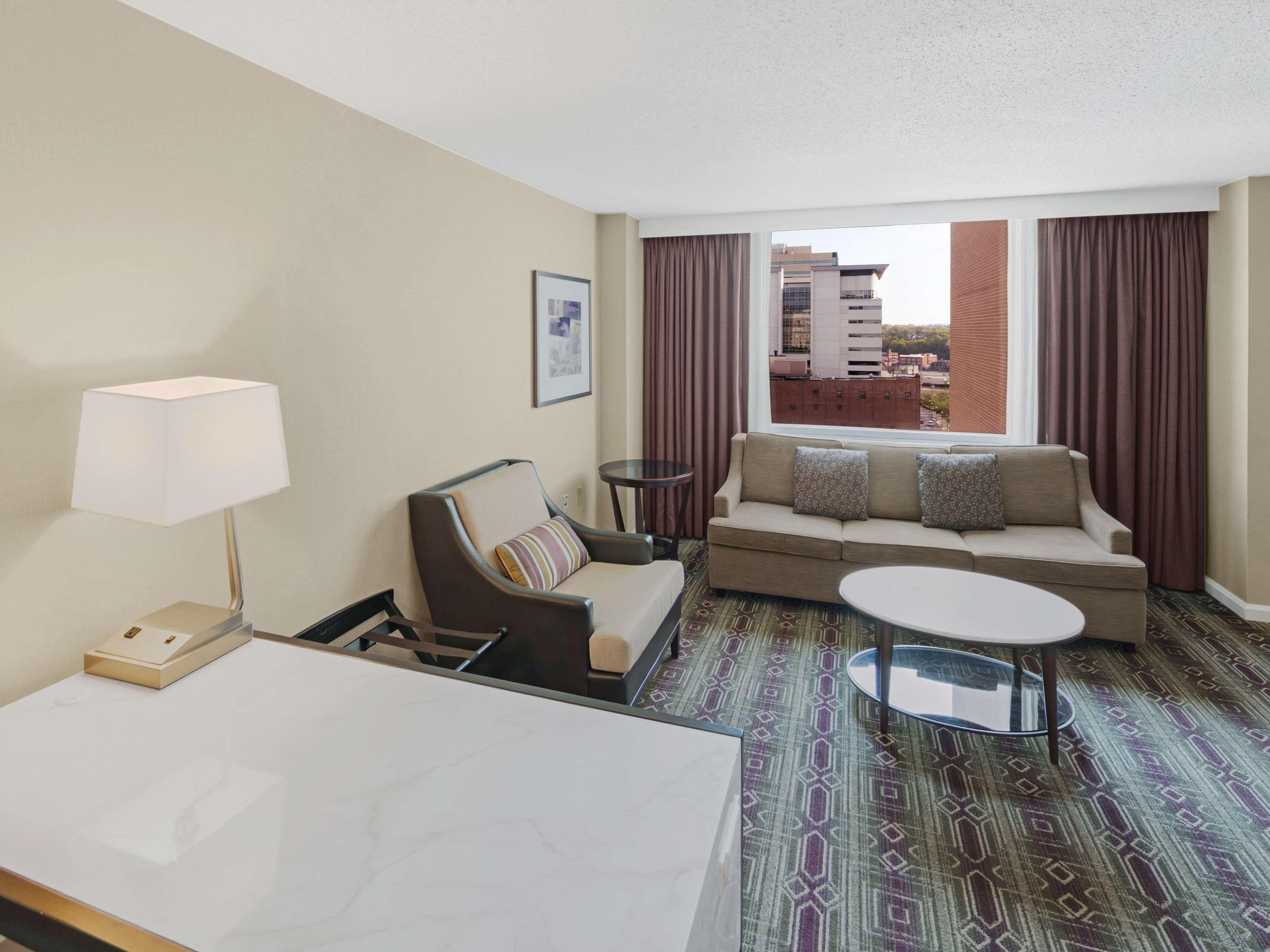 Hilton Harrisburg Near Hershey Park Exteriör bild