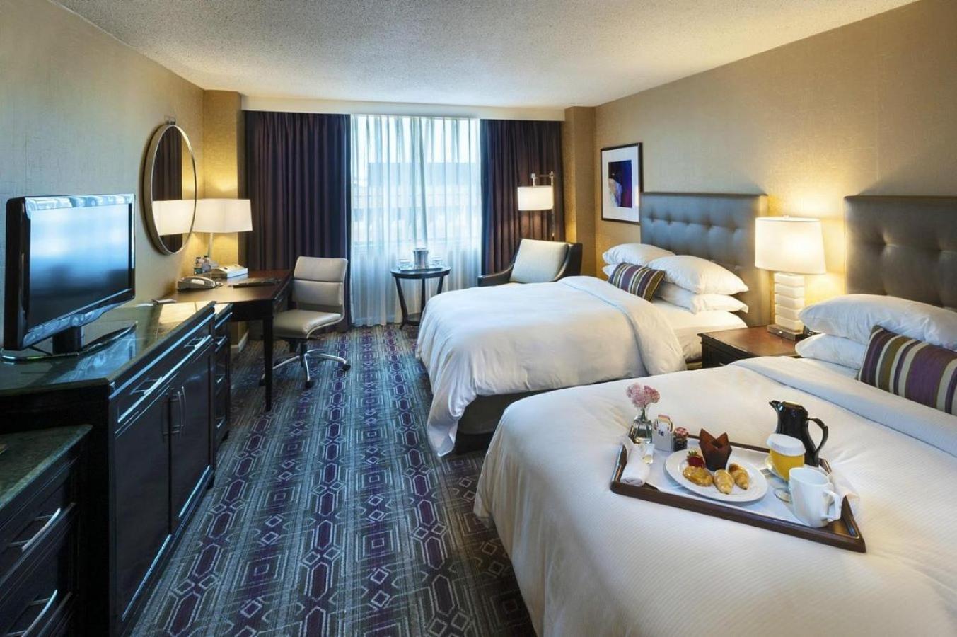 Hilton Harrisburg Near Hershey Park Exteriör bild